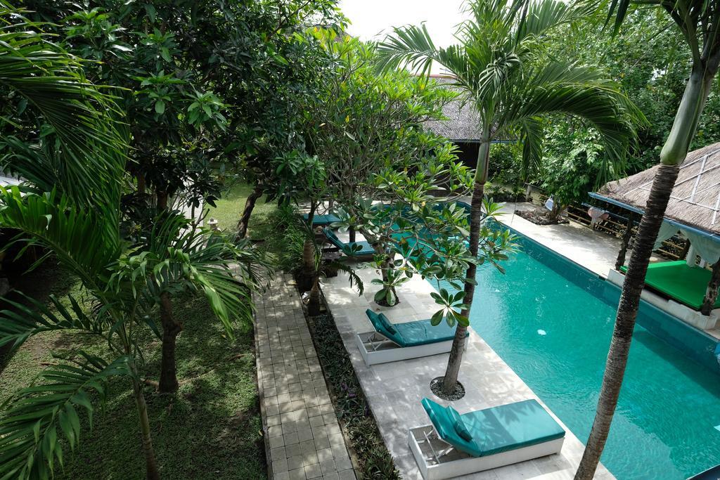 Hotel Easy Surf Dacha Canggu Exterior foto