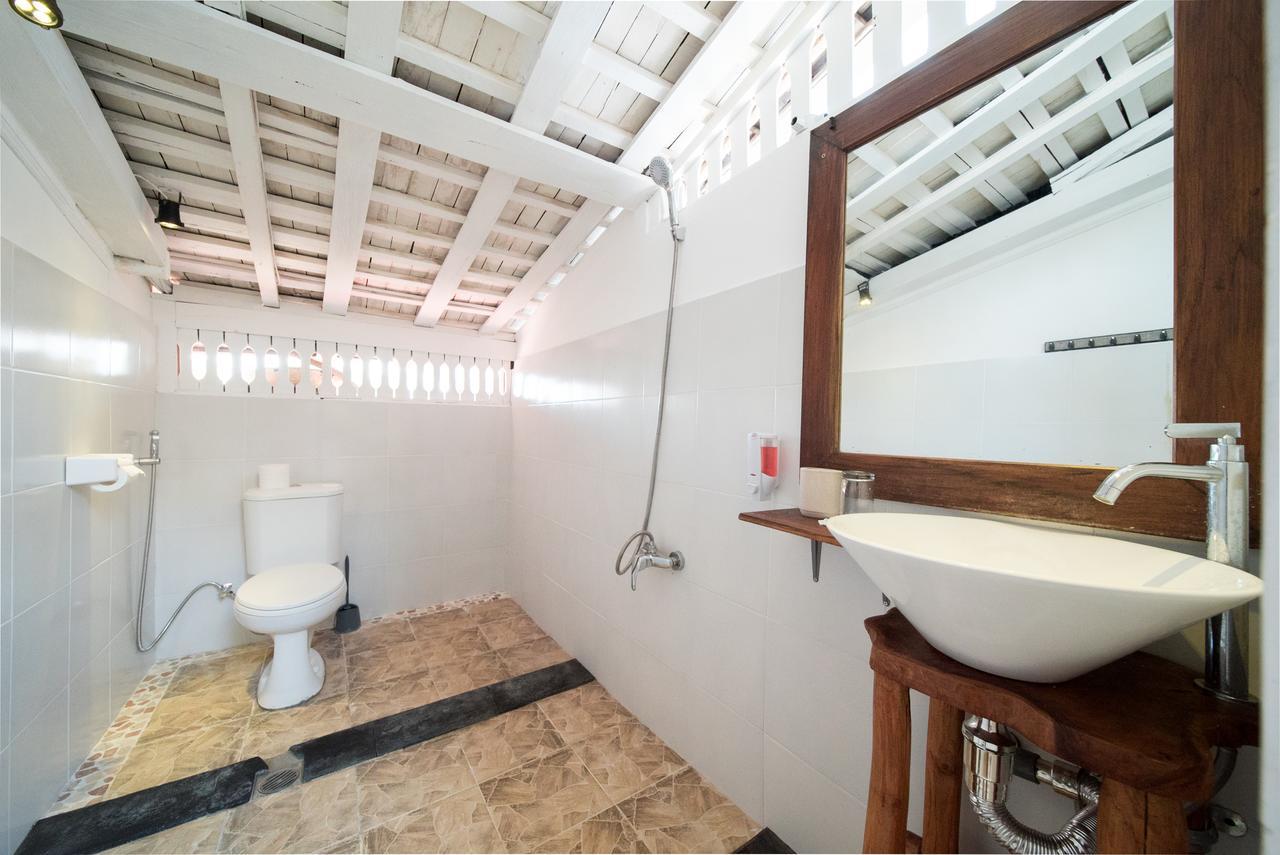 Hotel Easy Surf Dacha Canggu Exterior foto